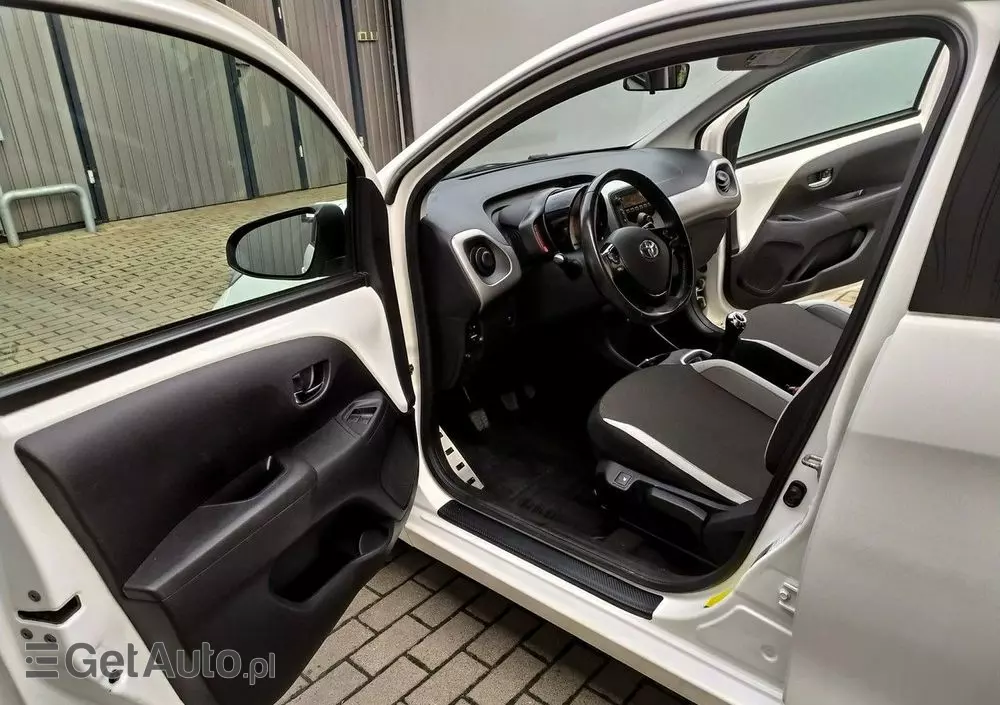 TOYOTA Aygo 1.0 VVT-i Sprint EU6