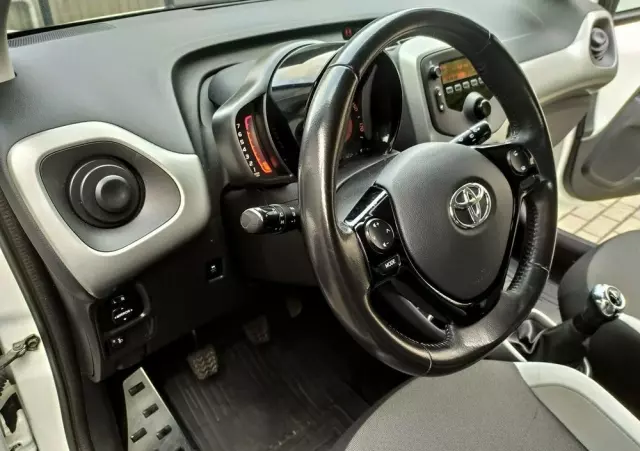TOYOTA Aygo 1.0 VVT-i Sprint EU6