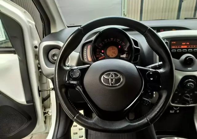 TOYOTA Aygo 1.0 VVT-i Sprint EU6