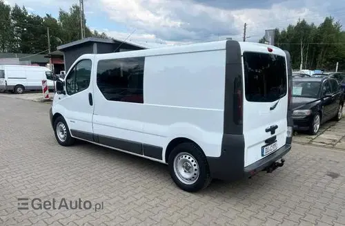 RENAULT Trafic 
