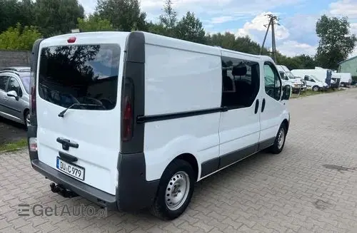RENAULT Trafic 