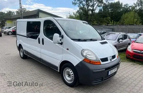 RENAULT Trafic 