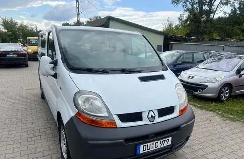 RENAULT Trafic 