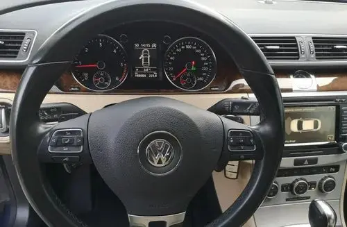 VOLKSWAGEN CC 