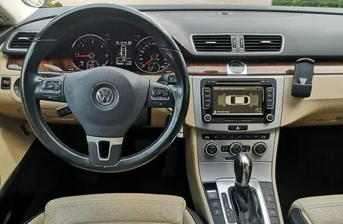 VOLKSWAGEN CC 
