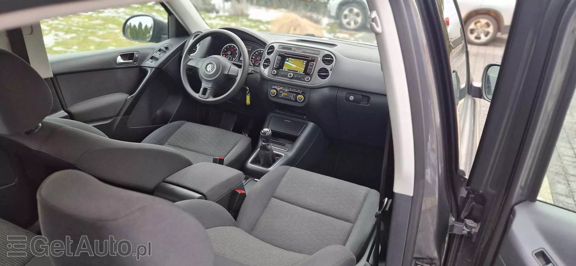 VOLKSWAGEN Tiguan Sport & Style