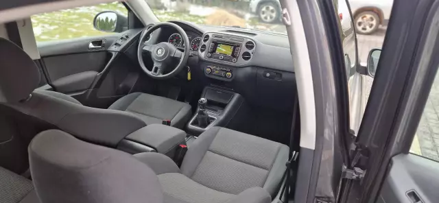 VOLKSWAGEN Tiguan Sport & Style