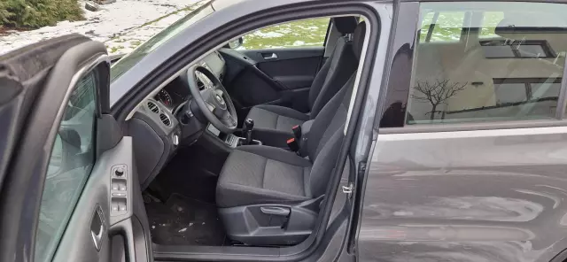 VOLKSWAGEN Tiguan Sport & Style