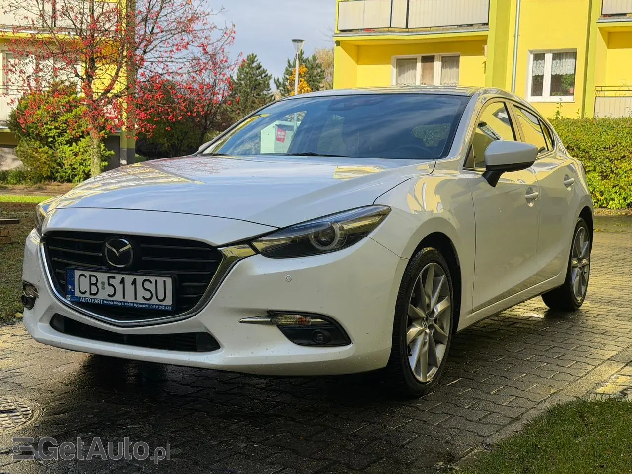 MAZDA 3 