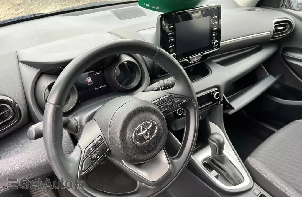 TOYOTA Yaris 