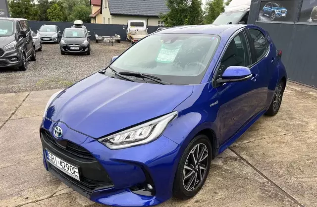 TOYOTA Yaris 