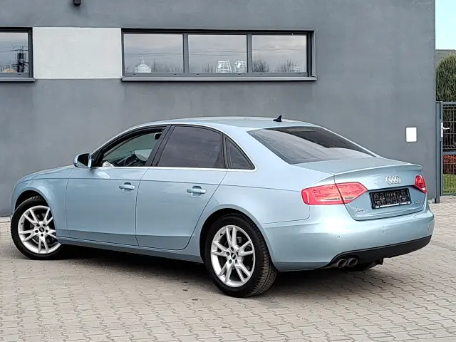 AUDI A4 A4