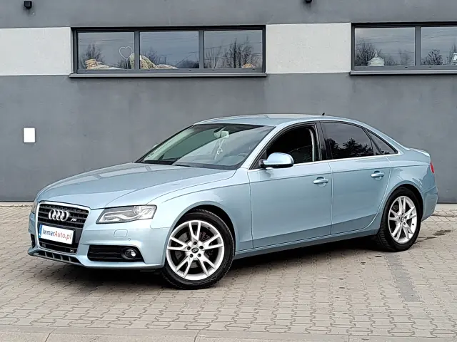 AUDI A4 A4