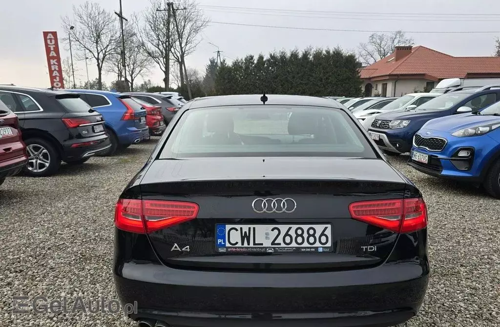 AUDI A4 