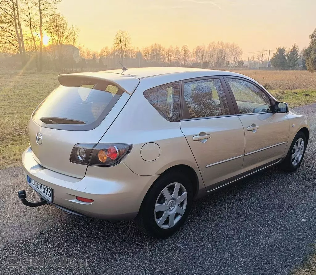 MAZDA 3 1.6i (105 KM)