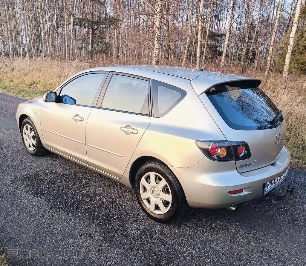 MAZDA 3 1.6i (105 KM)