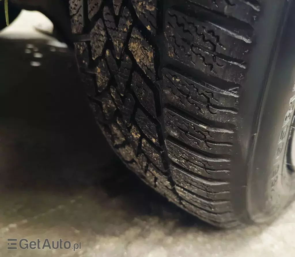 MAZDA 3 1.6i (105 KM)