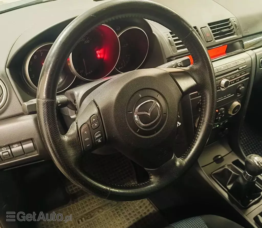 MAZDA 3 1.6i (105 KM)