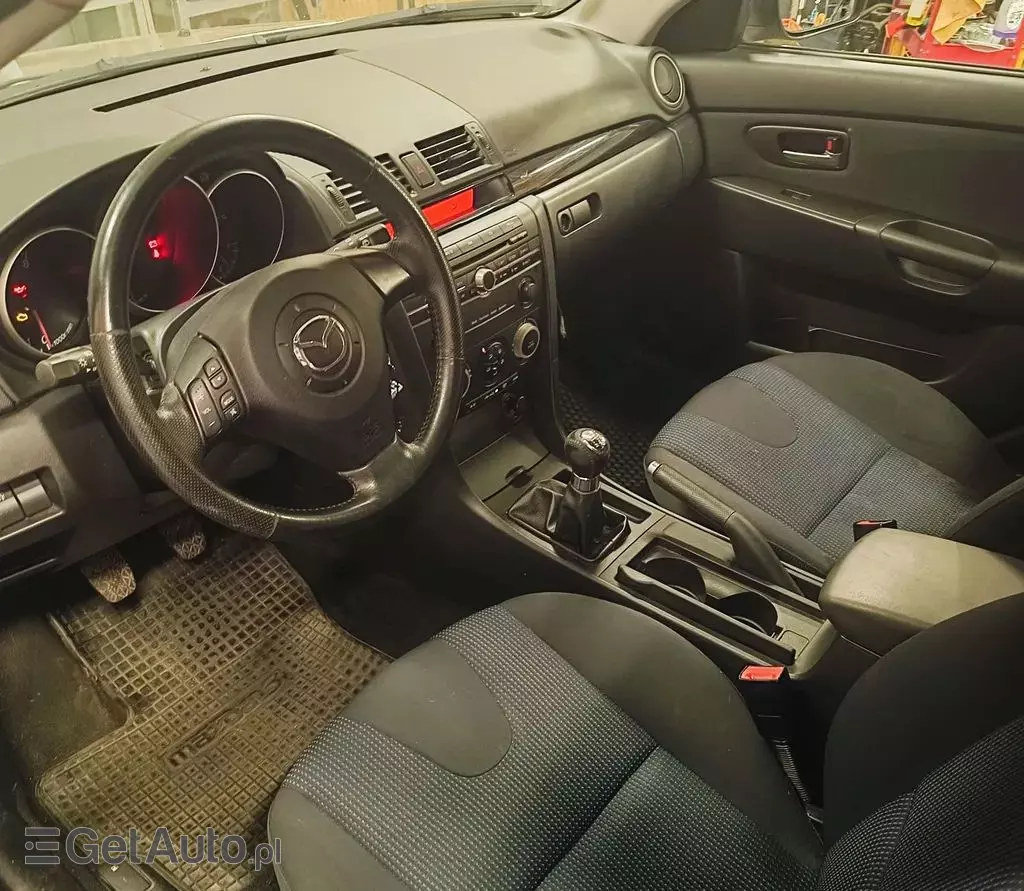 MAZDA 3 1.6i (105 KM)
