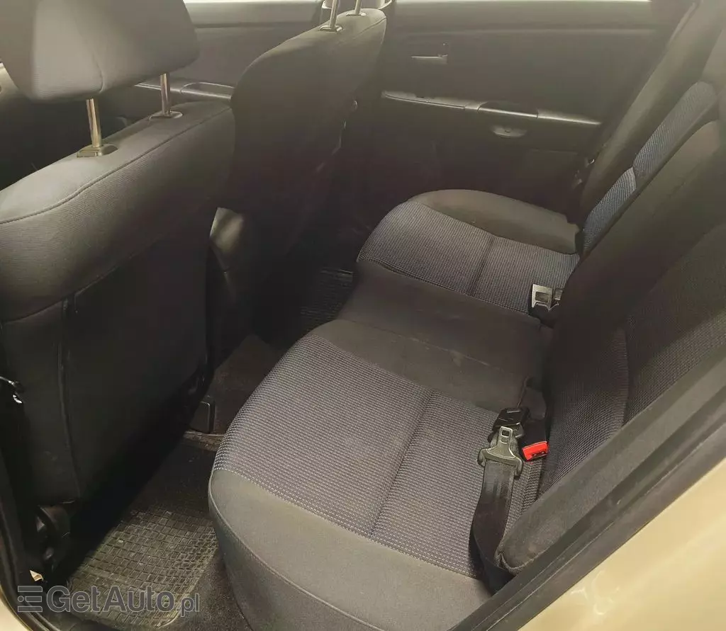 MAZDA 3 1.6i (105 KM)