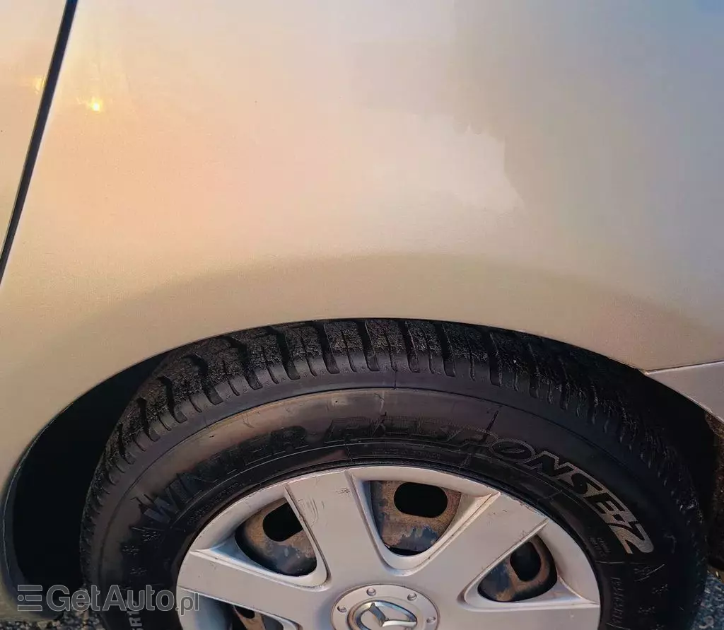 MAZDA 3 1.6i (105 KM)