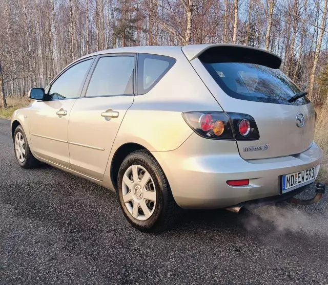 MAZDA 3 1.6i (105 KM)