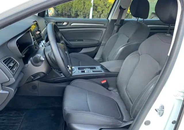 RENAULT Megane E-TECH Plug-in 160 ZEN