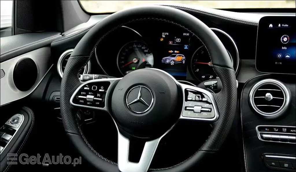 MERCEDES-BENZ GLC 