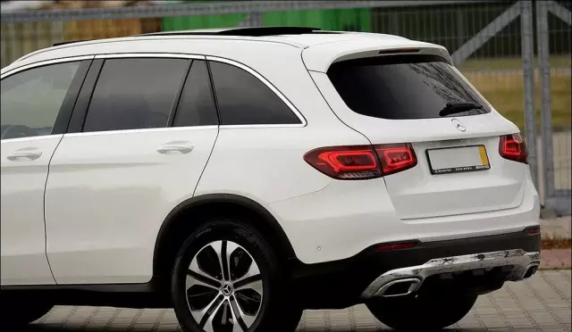 MERCEDES-BENZ GLC 