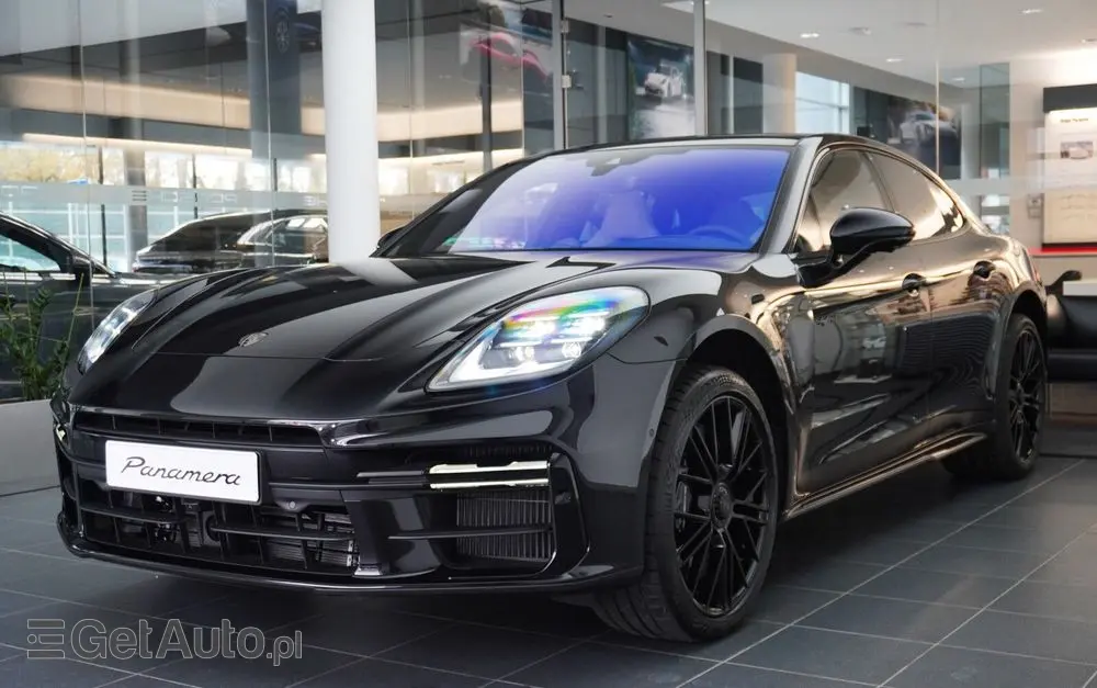 PORSCHE Panamera 