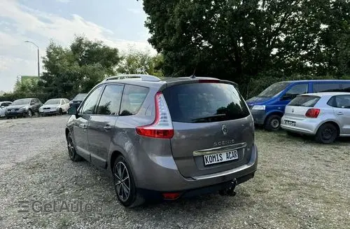 RENAULT Grand Scenic 