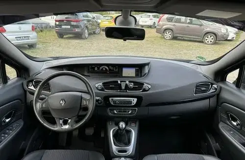 RENAULT Grand Scenic 