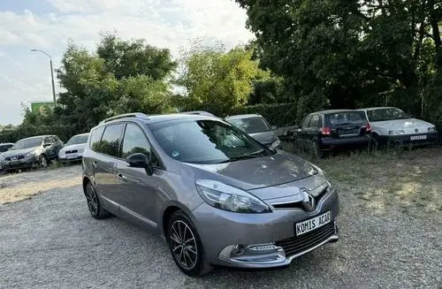 RENAULT Grand Scenic 