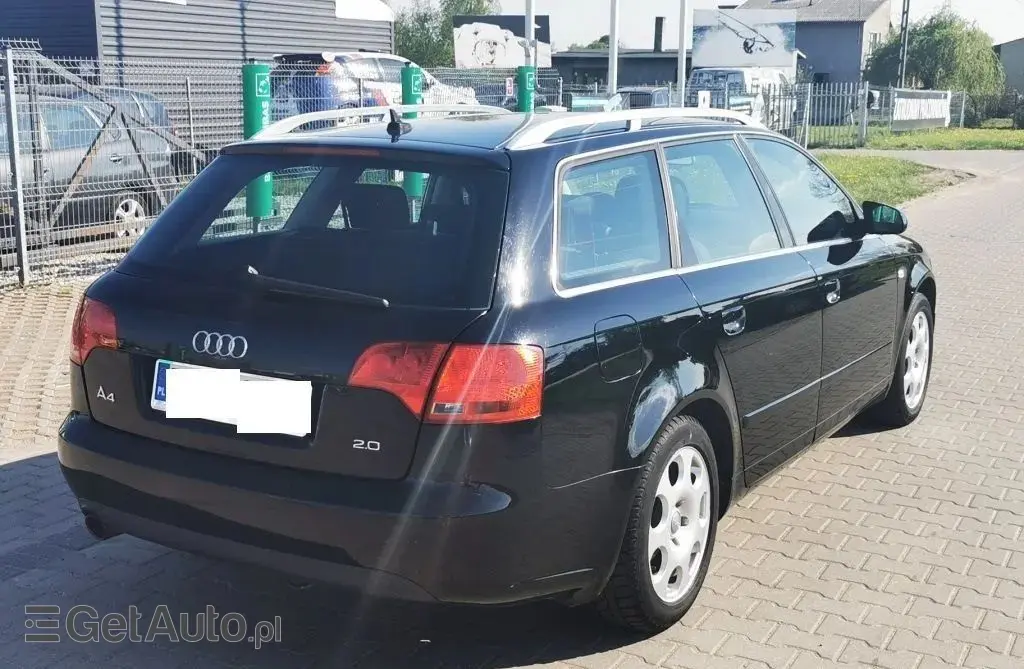 AUDI A4 