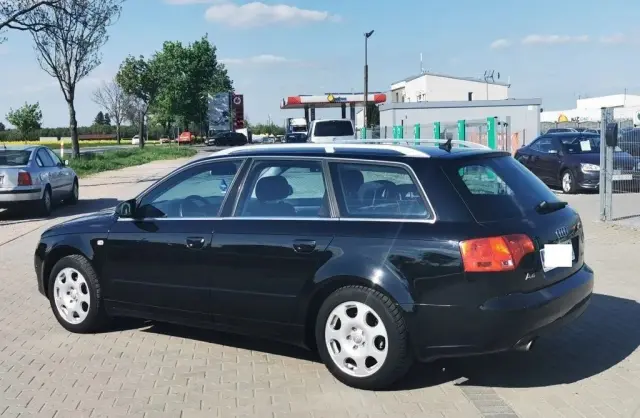 AUDI A4 
