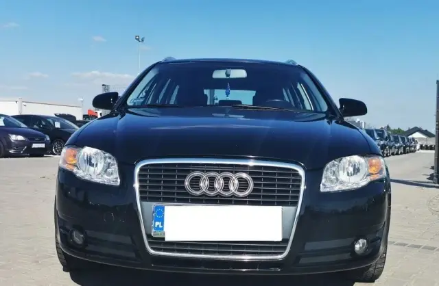 AUDI A4 