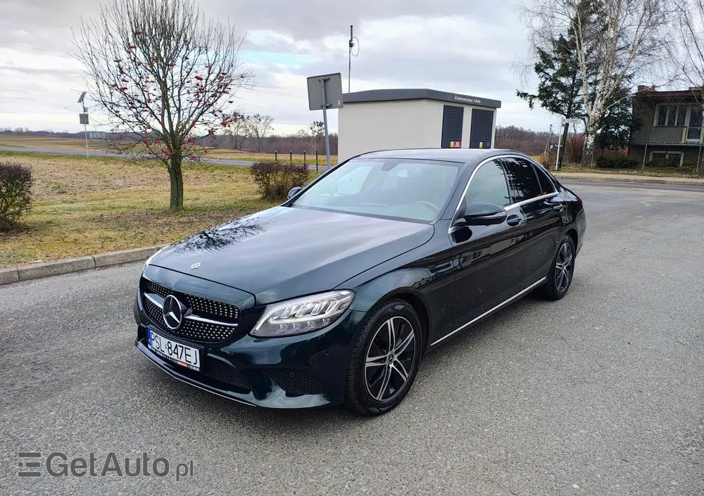 MERCEDES-BENZ Klasa C 180 d 9G-TRONIC