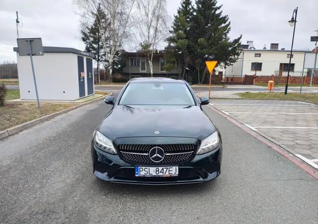 MERCEDES-BENZ Klasa C 180 d 9G-TRONIC