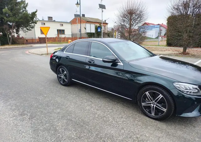 MERCEDES-BENZ Klasa C 180 d 9G-TRONIC