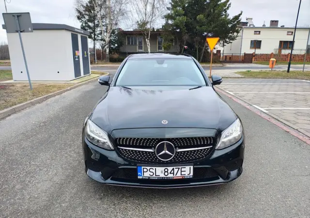 MERCEDES-BENZ Klasa C 180 d 9G-TRONIC