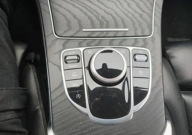 MERCEDES-BENZ Klasa C 180 d 9G-TRONIC