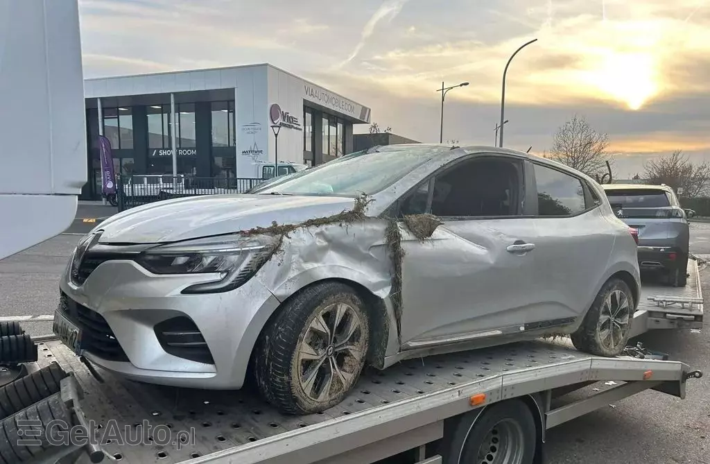 RENAULT Clio 