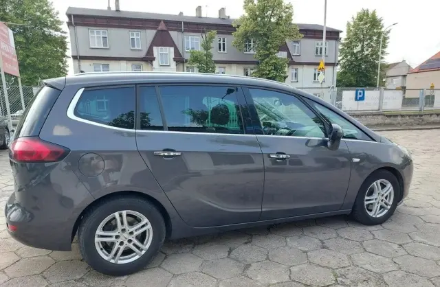 OPEL Zafira 