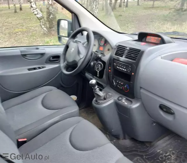 PEUGEOT Expert 