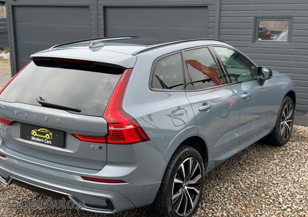 VOLVO XC 60 B5 B AWD Ultimate Dark