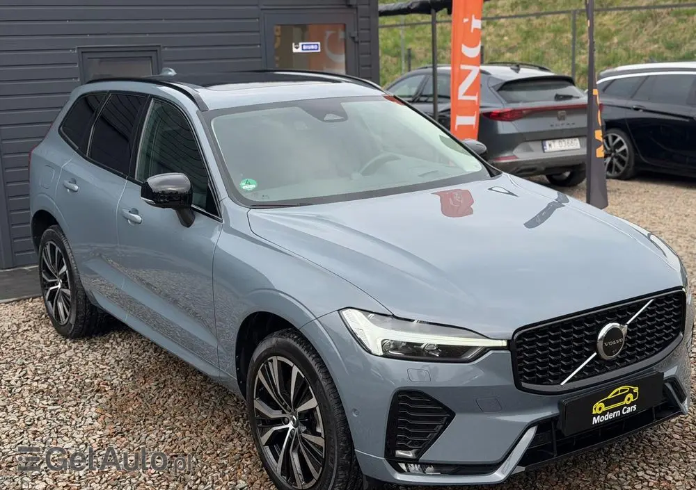 VOLVO XC 60 B5 B AWD Ultimate Dark