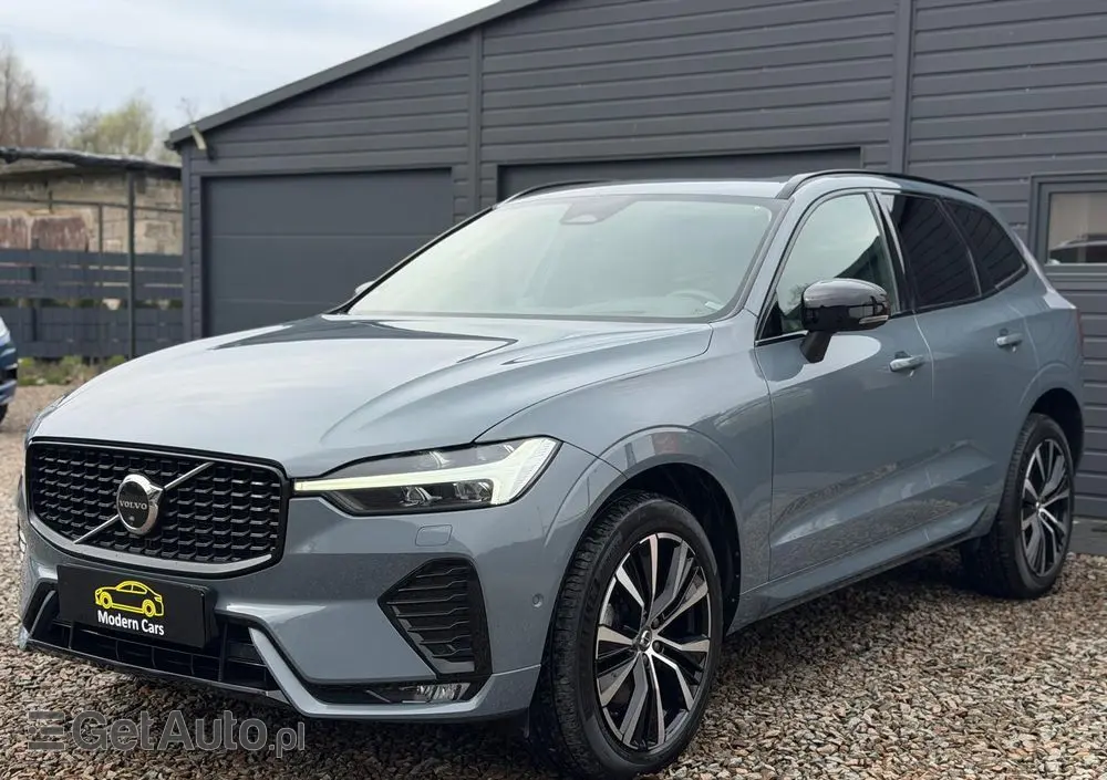 VOLVO XC 60 B5 B AWD Ultimate Dark