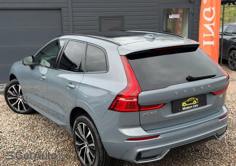 VOLVO XC 60 B5 B AWD Ultimate Dark
