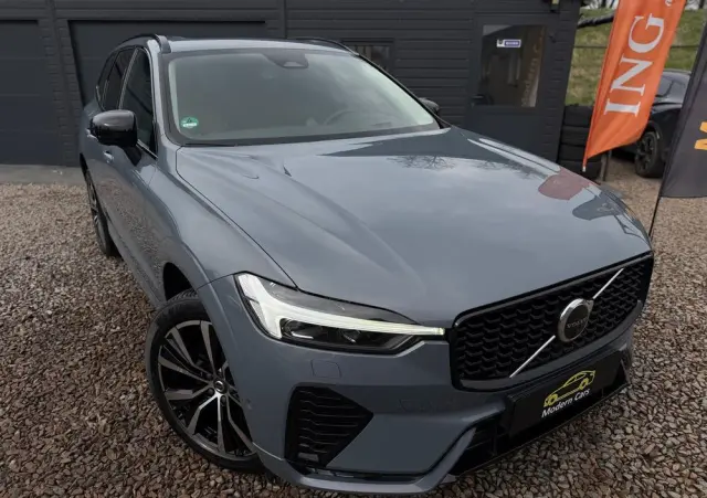 VOLVO XC 60 B5 B AWD Ultimate Dark