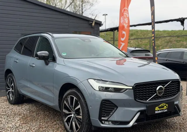 VOLVO XC 60 B5 B AWD Ultimate Dark